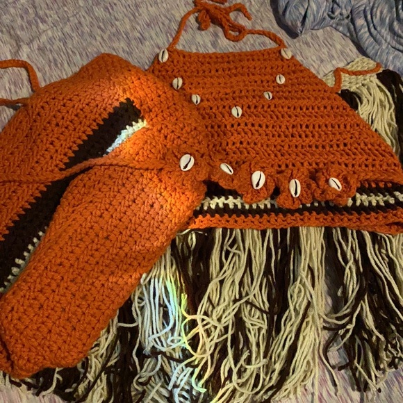 Hand knit Moana Halloween costume - Picture 2 of 2